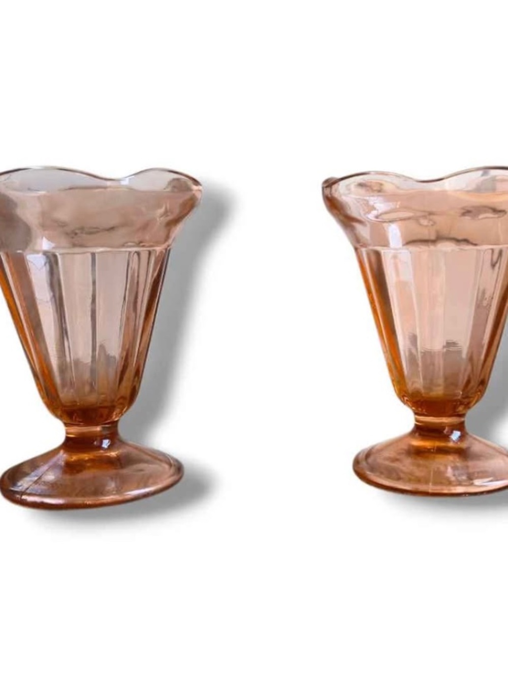 Pink Glass Ice Cream Cups - Picture 5 of 6